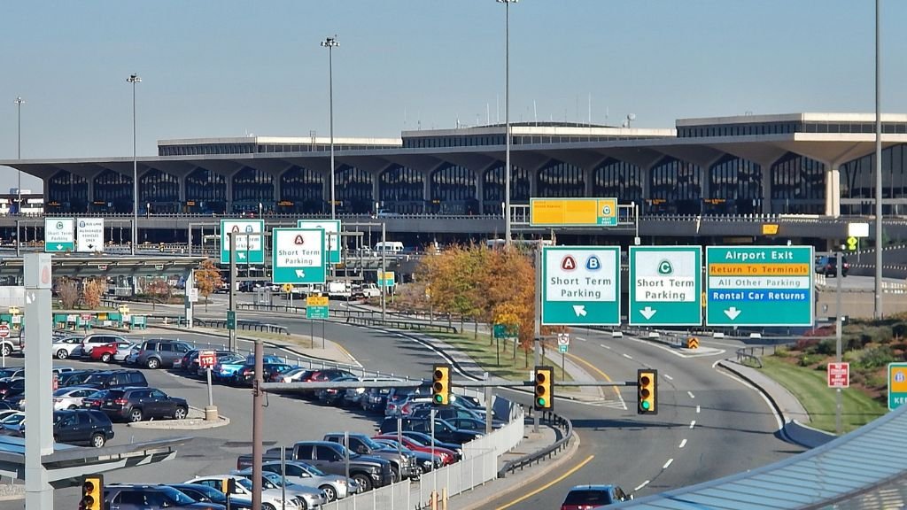 Scandinavian Airlines Newark Liberty International Airport – EWR Terminal
