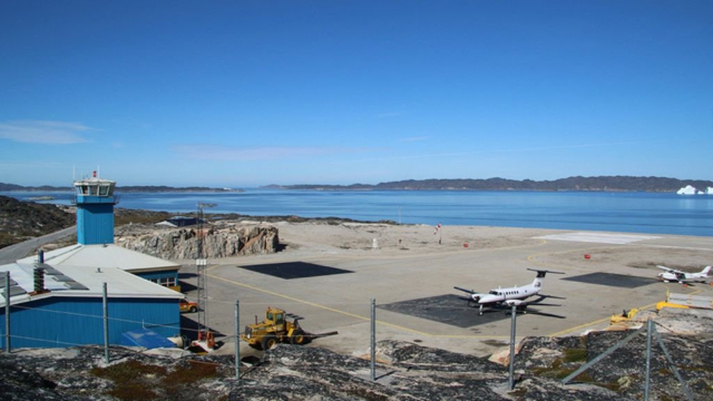 Air Greenland Aasiaat Airport – JEG Terminal