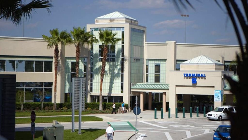 Icelandair Orlando Sanford International Airport – SFB Terminal