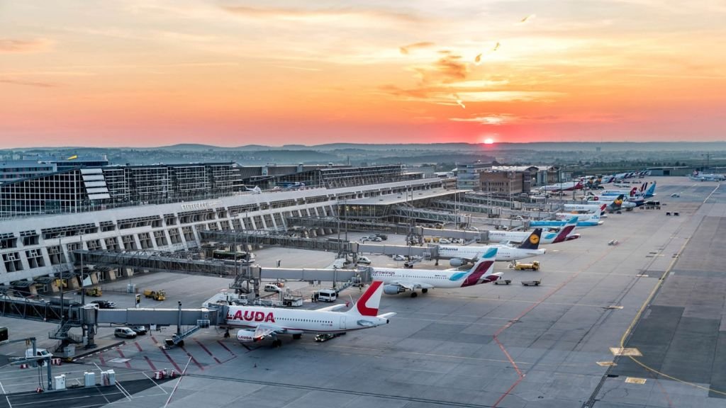 Wizz Air Stuttgart Airport – STR Terminal