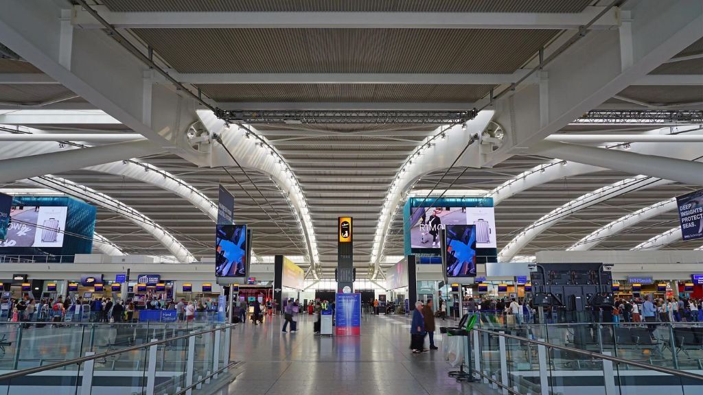 Lufthansa Airlines Heathrow Airport – LHR Terminal