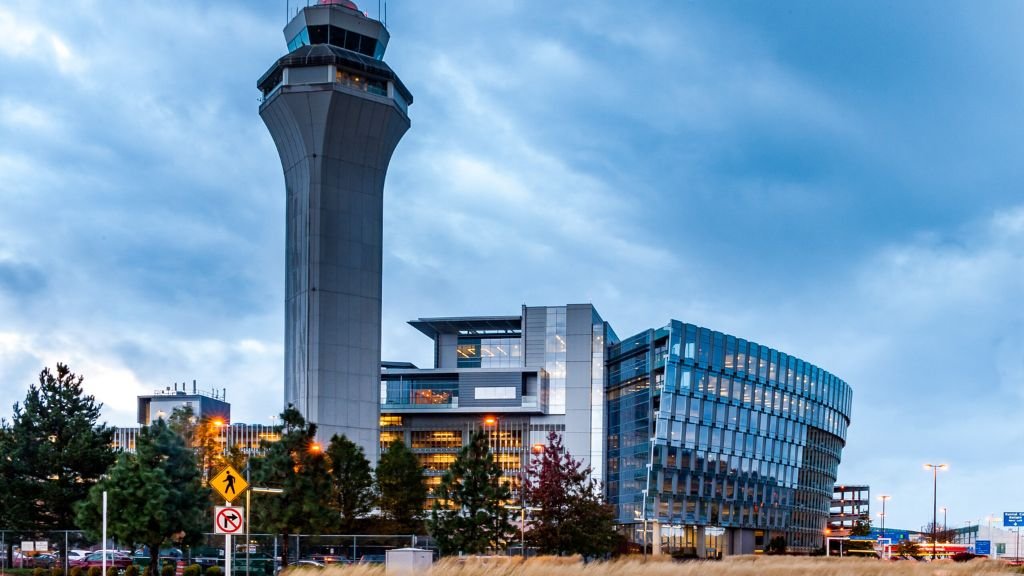 Contour Airlines Portland International Airport – PDX Terminal