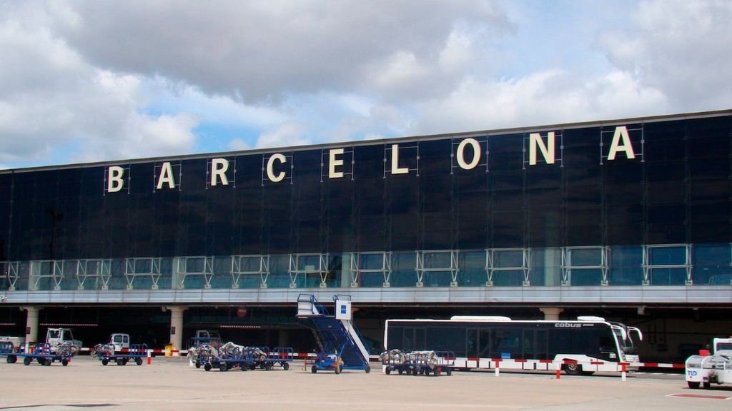 Ukraine International Airlines Josep Tarradellas Barcelona-El Prat Airport – BCN Terminal