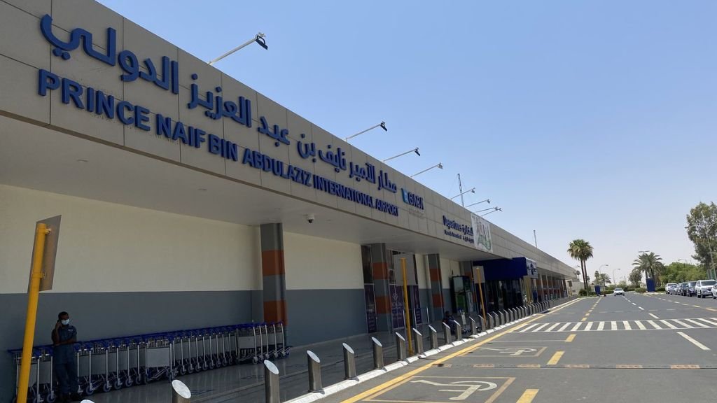 Air Arabia Prince Naif Bin Abdulaziz International Airport – ELQ Terminal