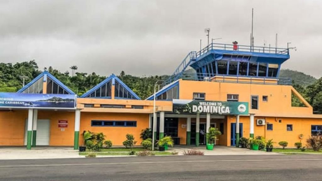 Silver Airways Douglas-Charles Airport – DOM Terminal