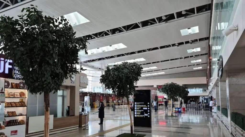 SunExpress EZS Terminal – Elazig Airport