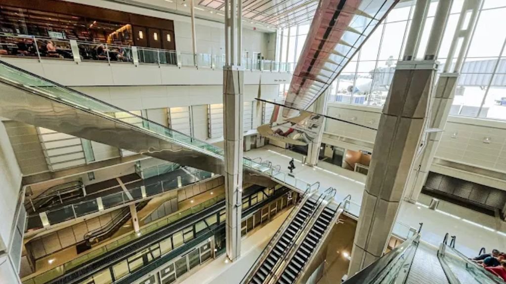 Air Canada IAD Terminal – Dulles International Airport