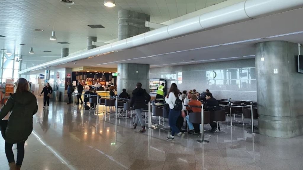 British Airways OPO Terminal – Francisco Sa Carneiro Airport